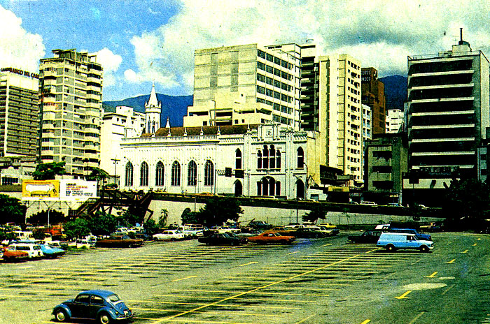 Каракас. Старое соседствует с новым