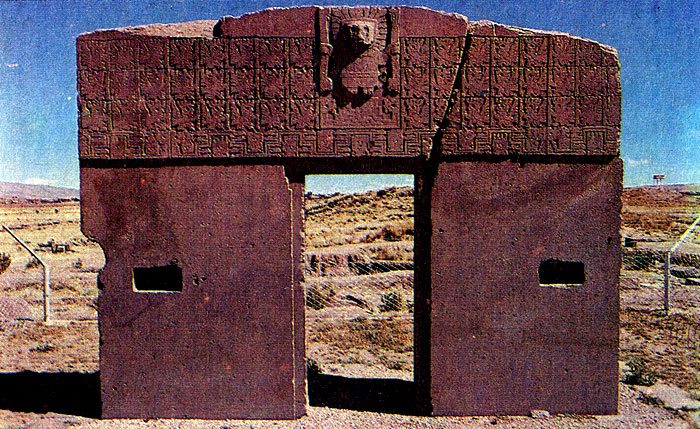 Руины Тиауанаку. Ворота Солнца