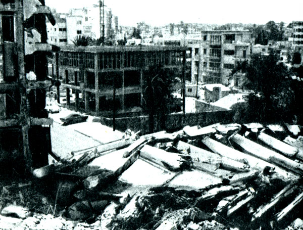 Одна из крупнейших гостиниц В фамагусте была полностью разрушена в ходе военных действий, вспыхнувших во время высадки на севере острова турецких войск