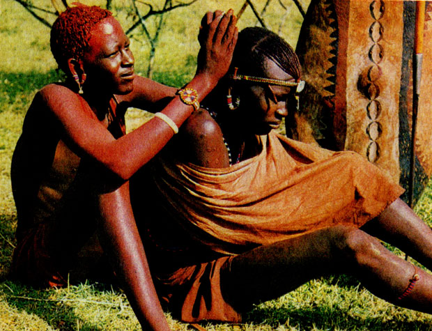 В масайской парикмахерской