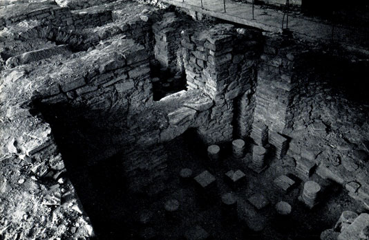 94. Армази. Руины античной бани