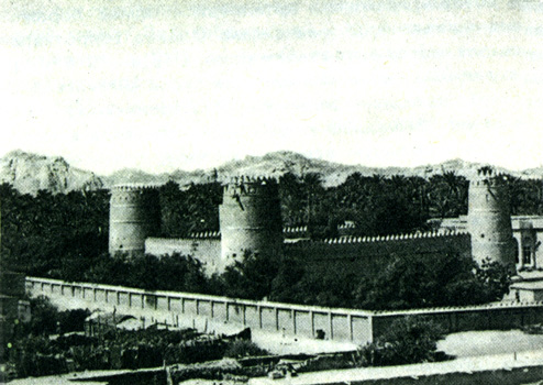 Глинобитная крепость в оазисе Эль-Айн (ОАЭ)