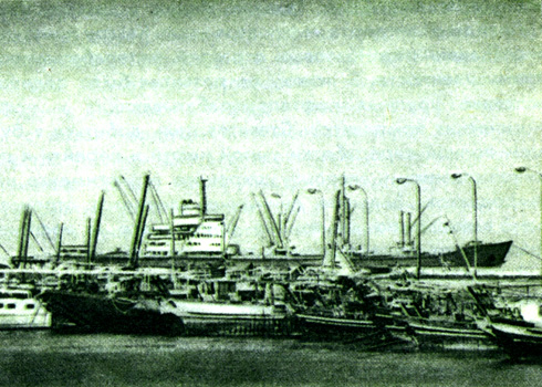 Порт в Умм-Саиде (Катар)