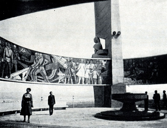 Памятник Советскому солдату на Зайсане. 1971. Фрагмент