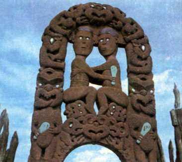Резьба по дереву - один из наиболее развитых видов художественного ремесла маори