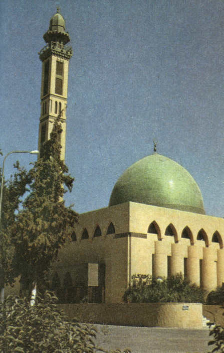 Мечеть - часто главное украшение пейзажа