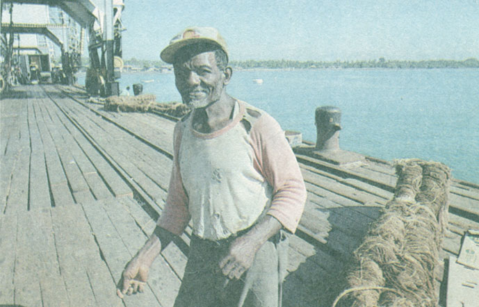 Старый рыбак из Пуэрто-Армуэльеса