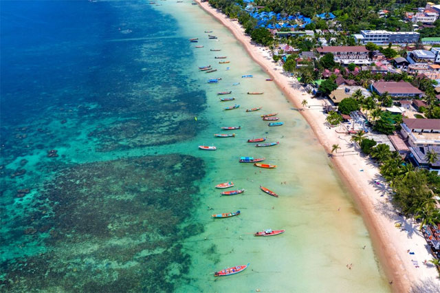       -  : https://ru.freepik.com/free-photo/aerial-view-of-long-tail-boats-on-the-sea-at-koh-tao-island-thailand_13249868.htm#fromView=search&page=1&position=44&uuid=0f9d57a4-6091-40b9-93a7-32d072ded1f6?log-in=google