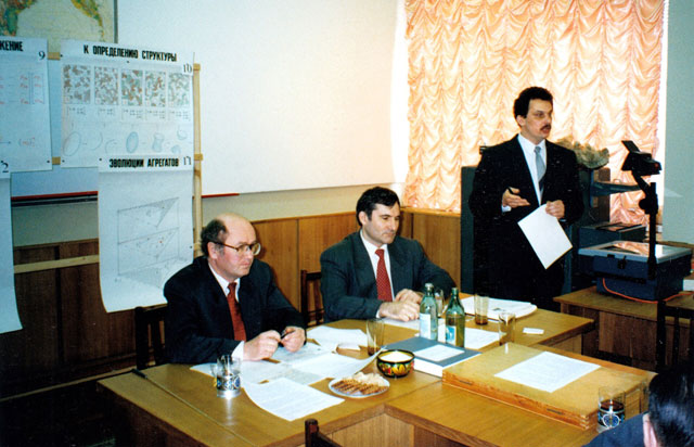    - https://upload.wikimedia.org/wikipedia/commons/thumb/d/db/_..___.jpg/1920px-_..___.jpg