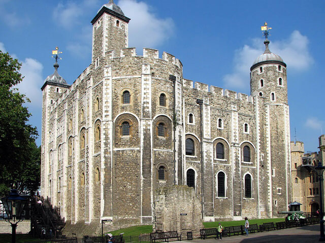     - https://upload.wikimedia.org/wikipedia/commons/thumb/f/f0/Tower_of_London_White_Tower.jpg/960px-Tower_of_London_White_Tower.jpg