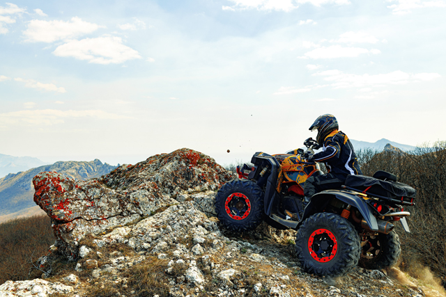 https://ru.freepik.com/free-photo/man-helmet-sitting-atv-quad-bike-mountains_21131773.htm#fromView=search&page=1&position=8&uuid=e51da3bd-8873-4ec2-8a49-20b1fbdde637&query=%D0%BA%D0%B2%D0%B0%D0%B4%D1%80%D0%BE%D1%86%D0%B8%D0%BA%D0%BB