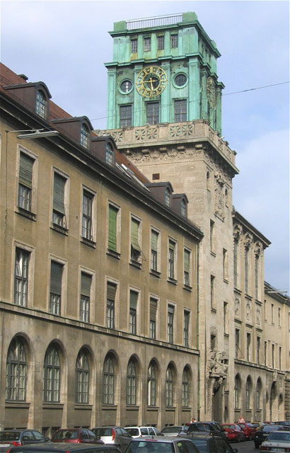 ���������� ����������� ����������� - https://upload.wikimedia.org/wikipedia/commons/2/28/Technische_Universitaet_Muenchen-1.jpg